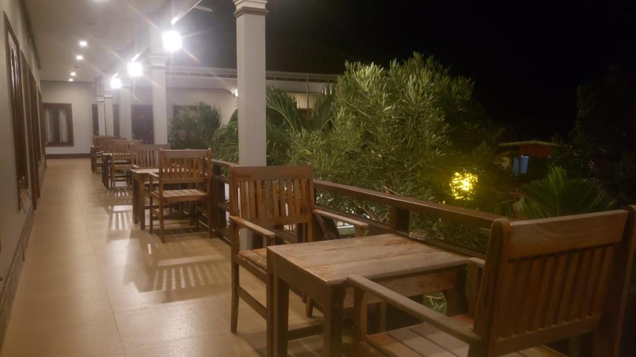 Mama Leurth Sunset Guesthouse Ban Dondét Eksteriør billede